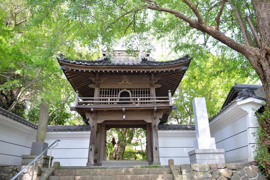 大中寺恩香殿と鐘楼門